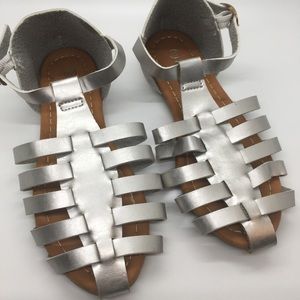 NWOT Gladiator soft girls sandal very soft size 12